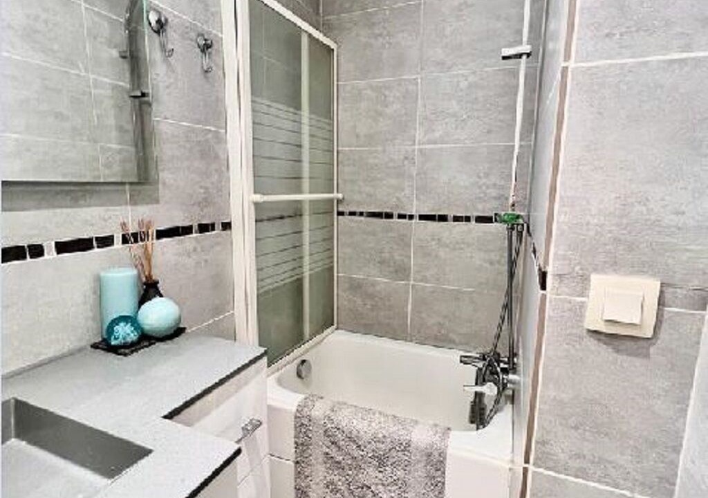 Photo of Bathroom in Malakoff
