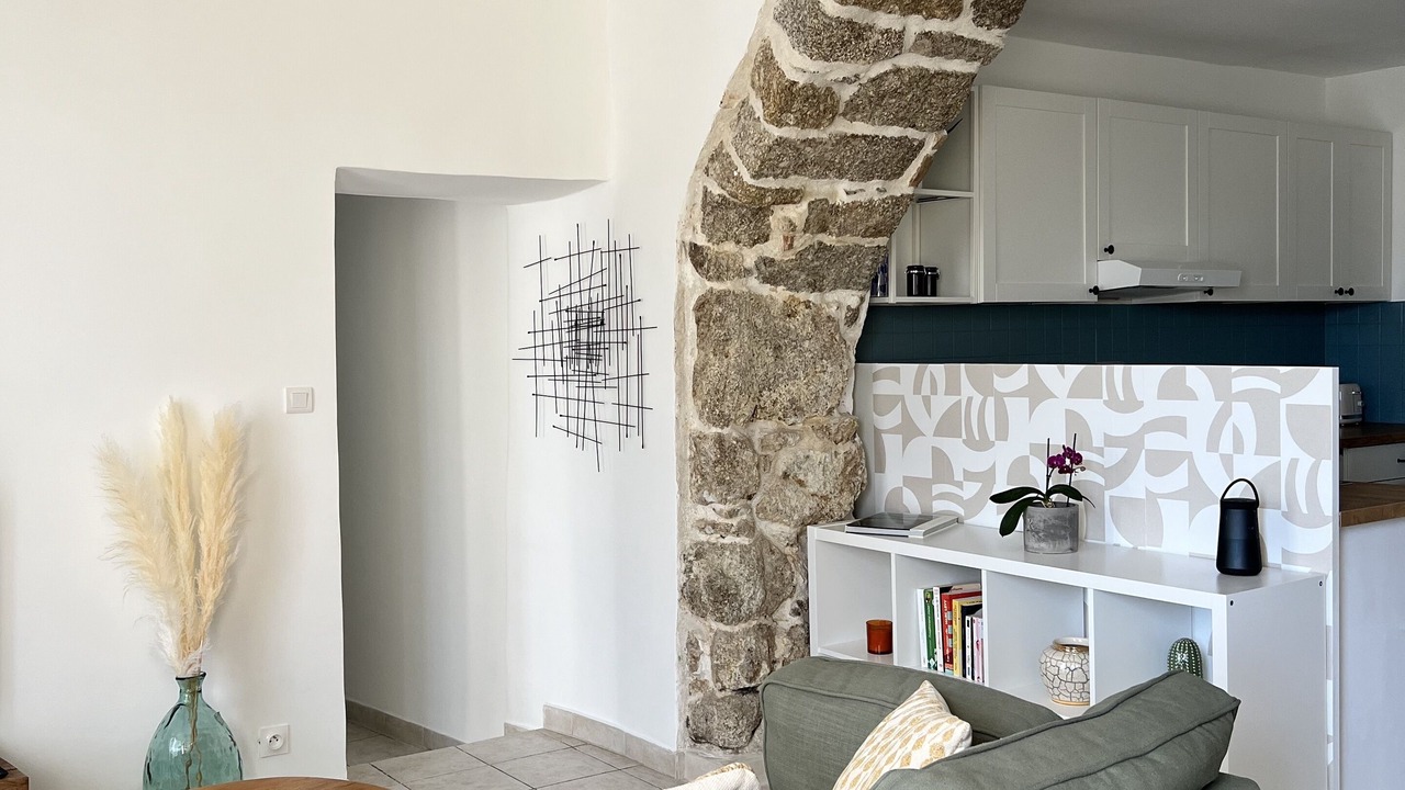Photo of Livingroom in Notre-Dame-de-la-Rouviere