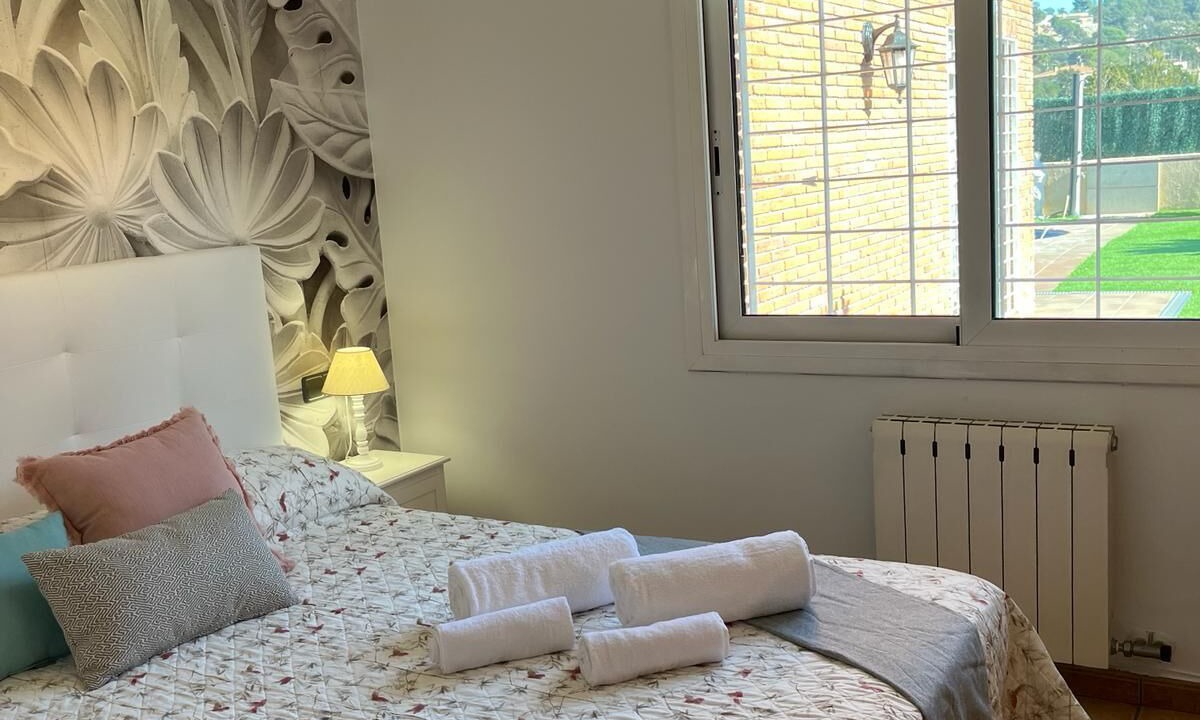 Photo of Bedroom in Mont Barbat