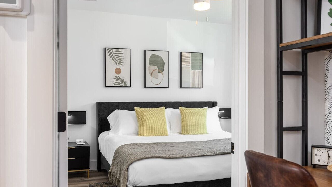 Photo of Bedroom in Hillsboro Village