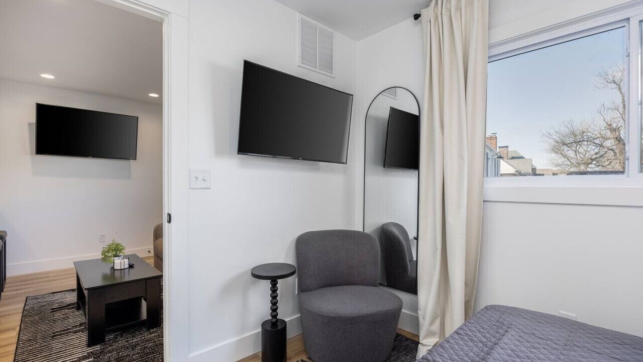 Photo of Bedroom in Hillsboro Village