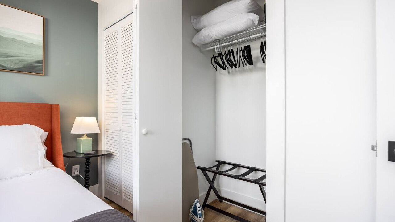 Photo of Bedroom in Hillsboro Village