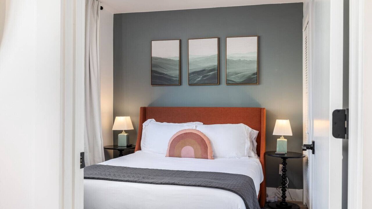 Photo of Bedroom in Hillsboro Village