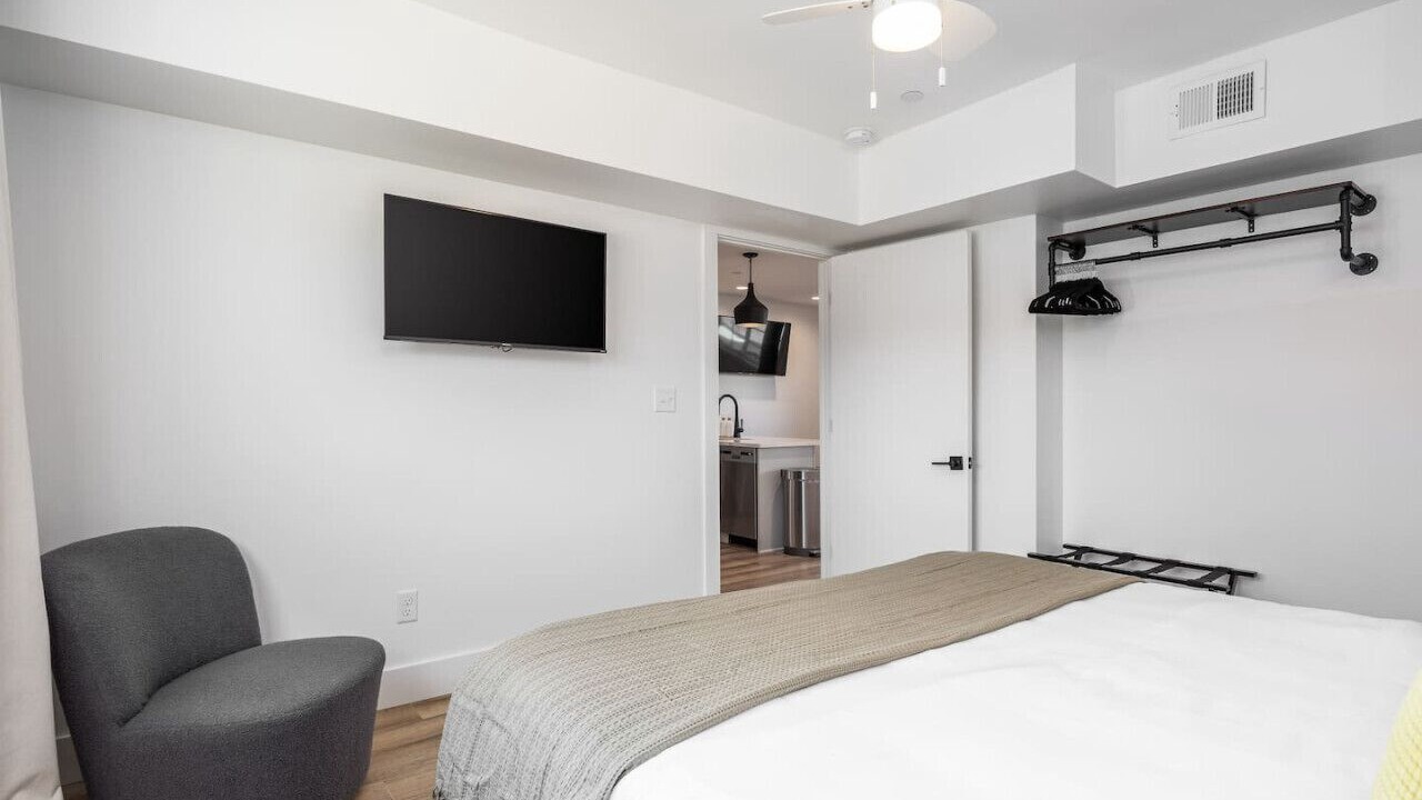 Photo of Bedroom in Hillsboro Village