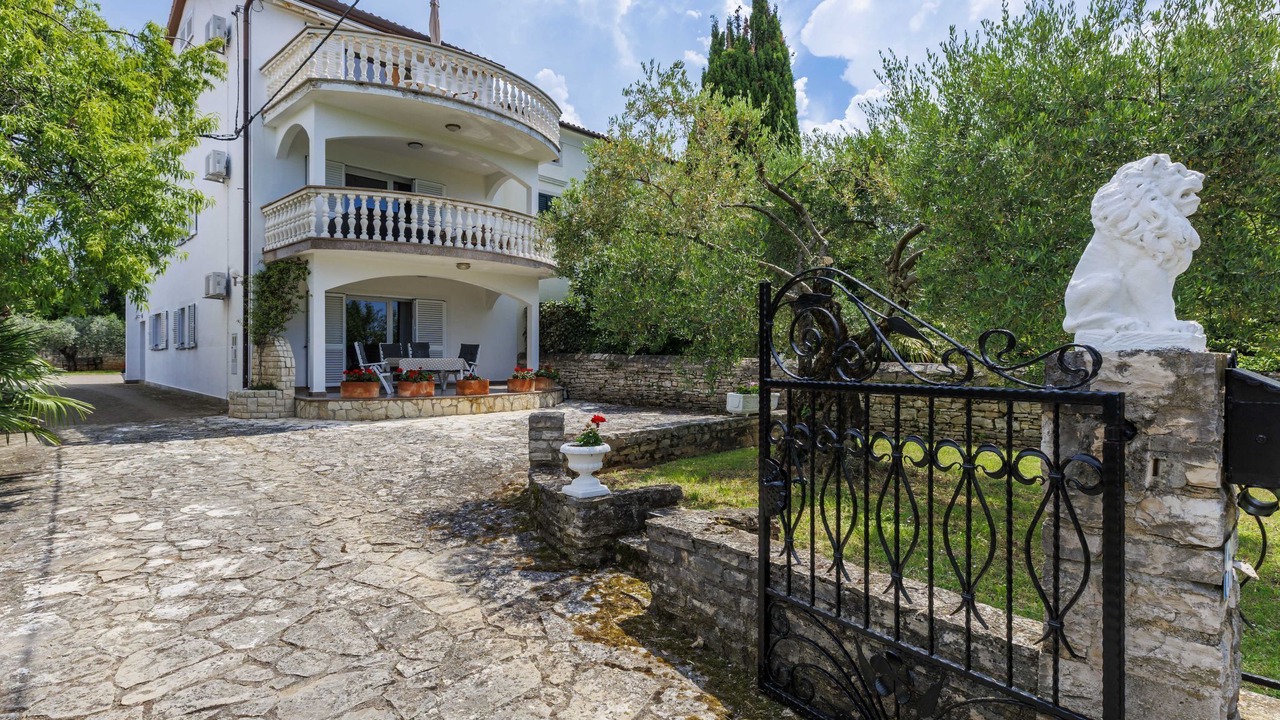 Photo of Outdoor in Zambratija