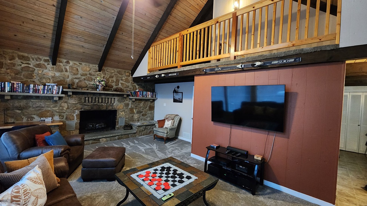 Photo of Livingroom in McGaheysville