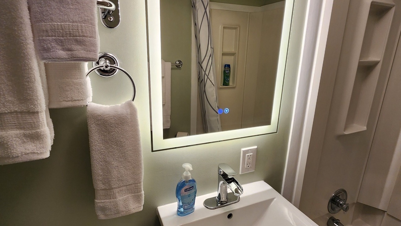 Photo of Bathroom in McGaheysville