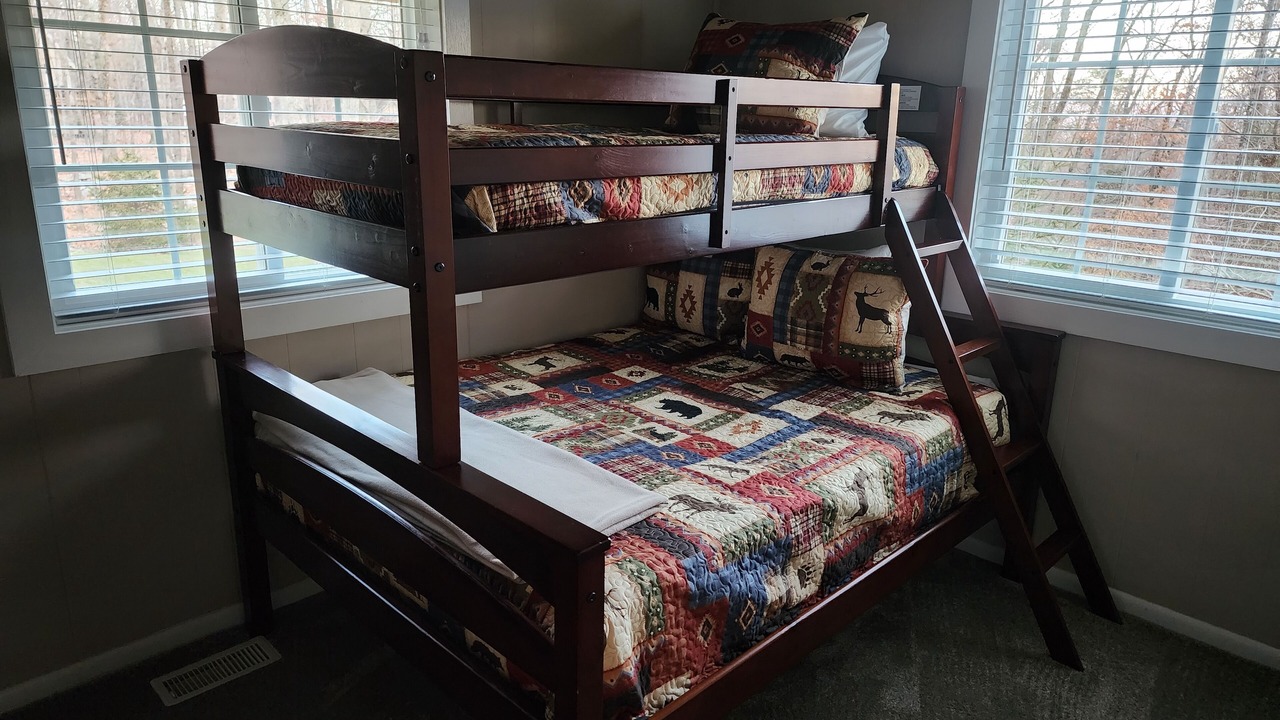Photo of Bedroom in McGaheysville