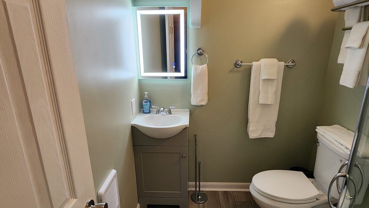 Photo of Bathroom in McGaheysville