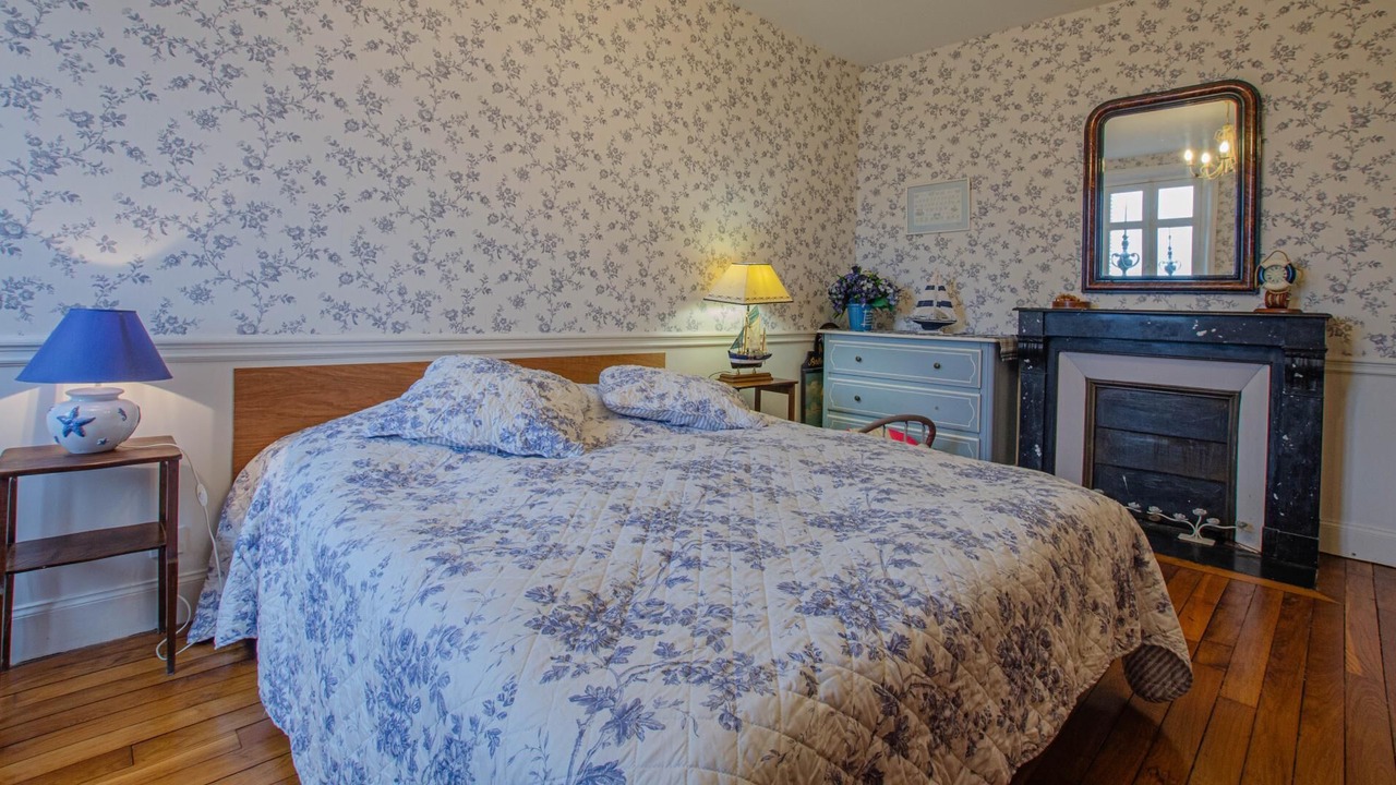 Photo of Bedroom in Les Bordes-Aumont