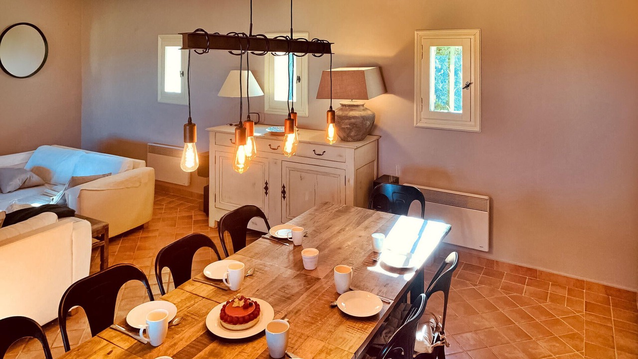 Photo of Bedroom in Saint-Andre-d'Olerargues