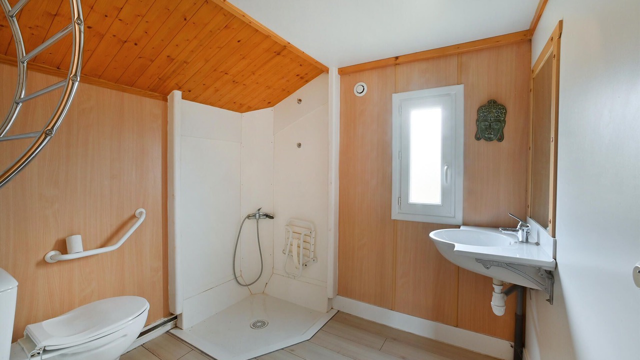 Photo of Bathroom in Barjac