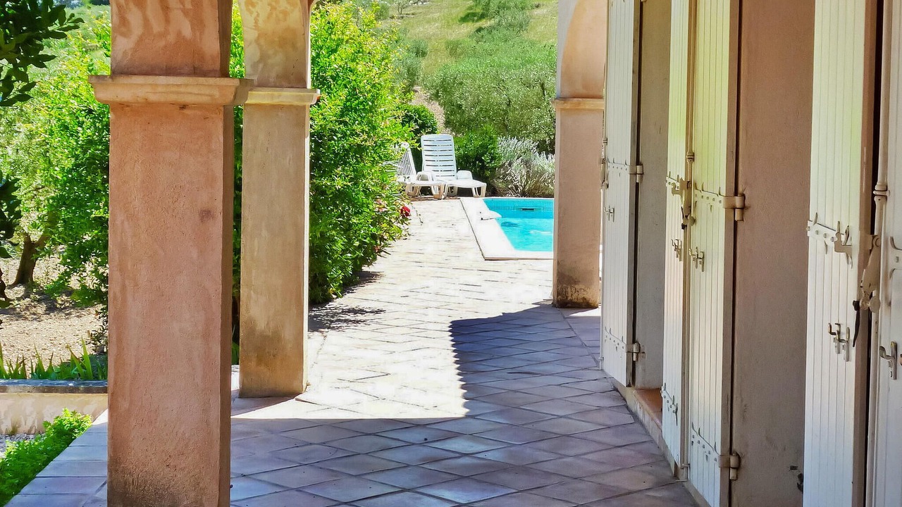 Photo of Others in Mouries