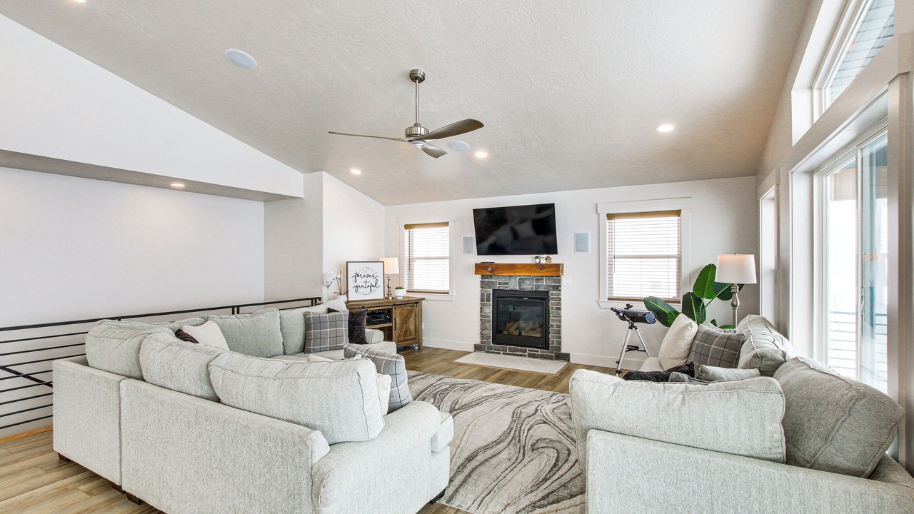 Photo of Livingroom in Sweetwater