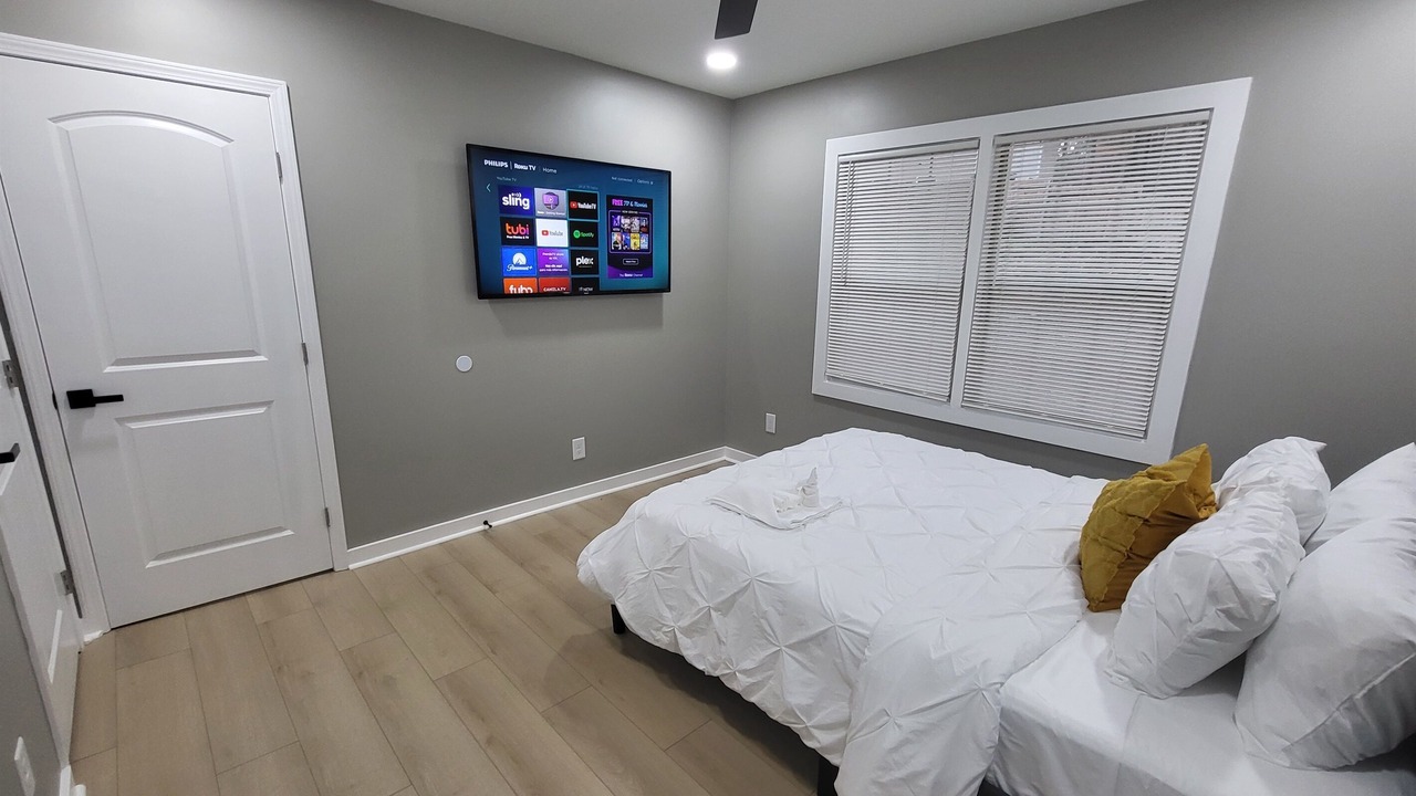 Photo of Bedroom in Collier Heights