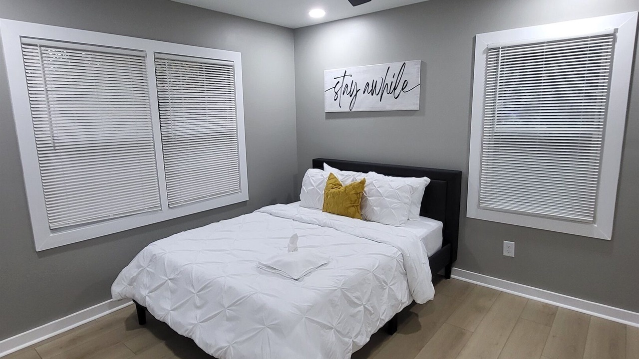 Photo of Bedroom in Collier Heights