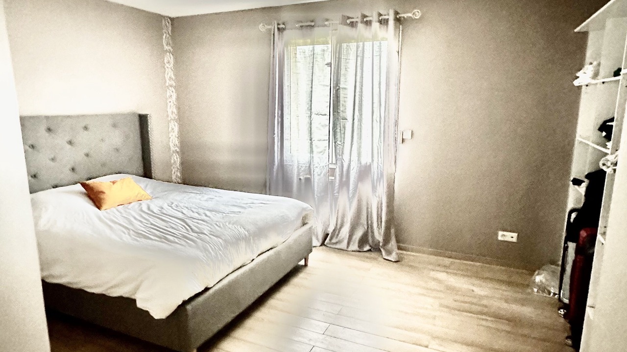 Photo of Bedroom in Prigonrieux