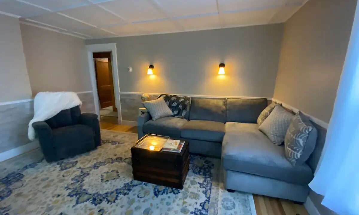 Photo of Livingroom in Waterville