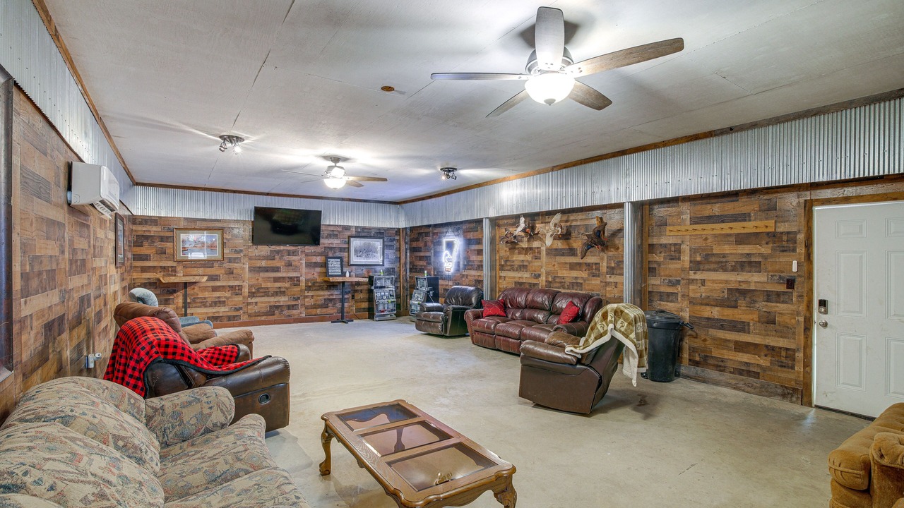 Photo of Livingroom in Wheatley