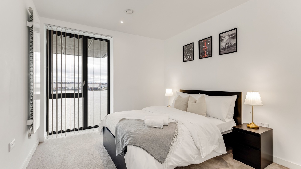 Photo of Others in Tower Hill