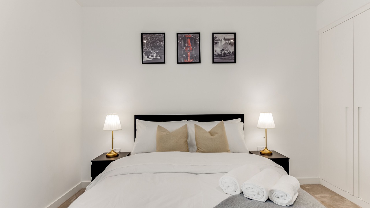 Photo of Others in Tower Hill