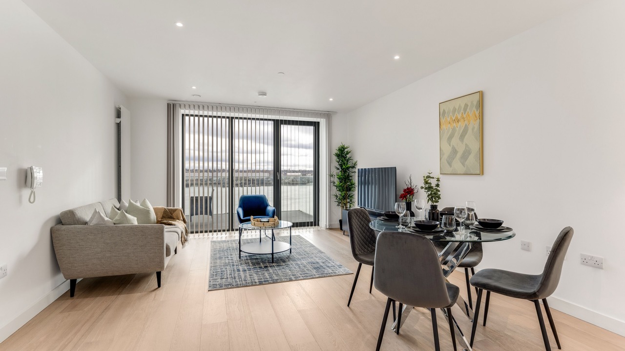 Photo of Others in Tower Hill