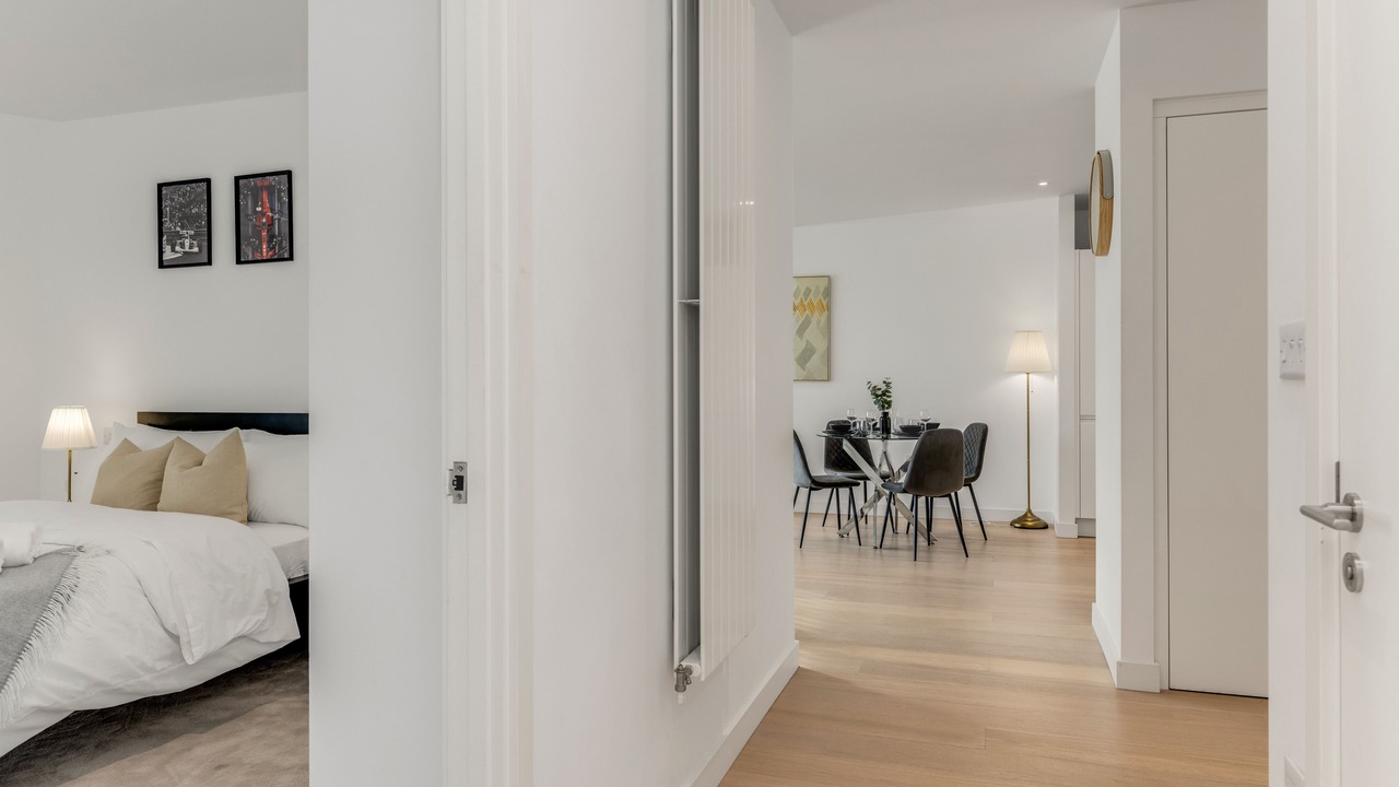 Photo of Others in Tower Hill