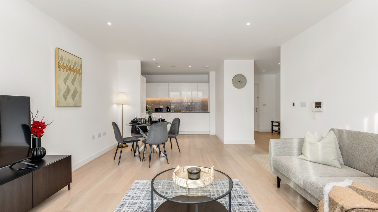 Photo of Others in Tower Hill