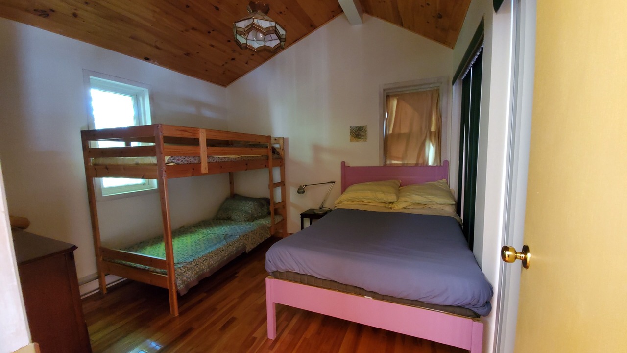 Photo of Bedroom in Val-des-Monts