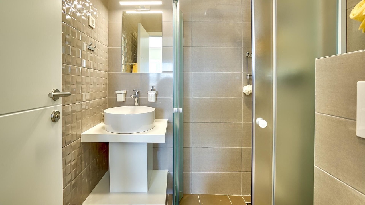 Photo of Bathroom in Metajna