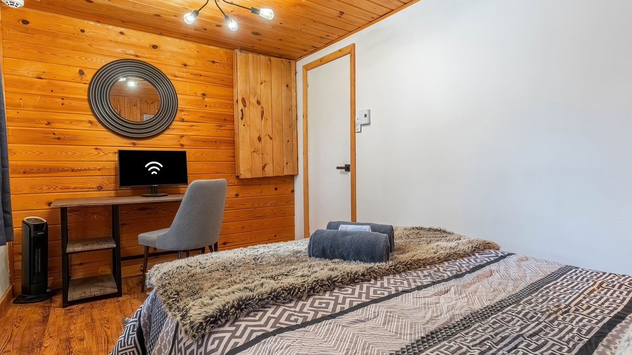 Photo of Bedroom in Saint-Faustin-Lac-Carre
