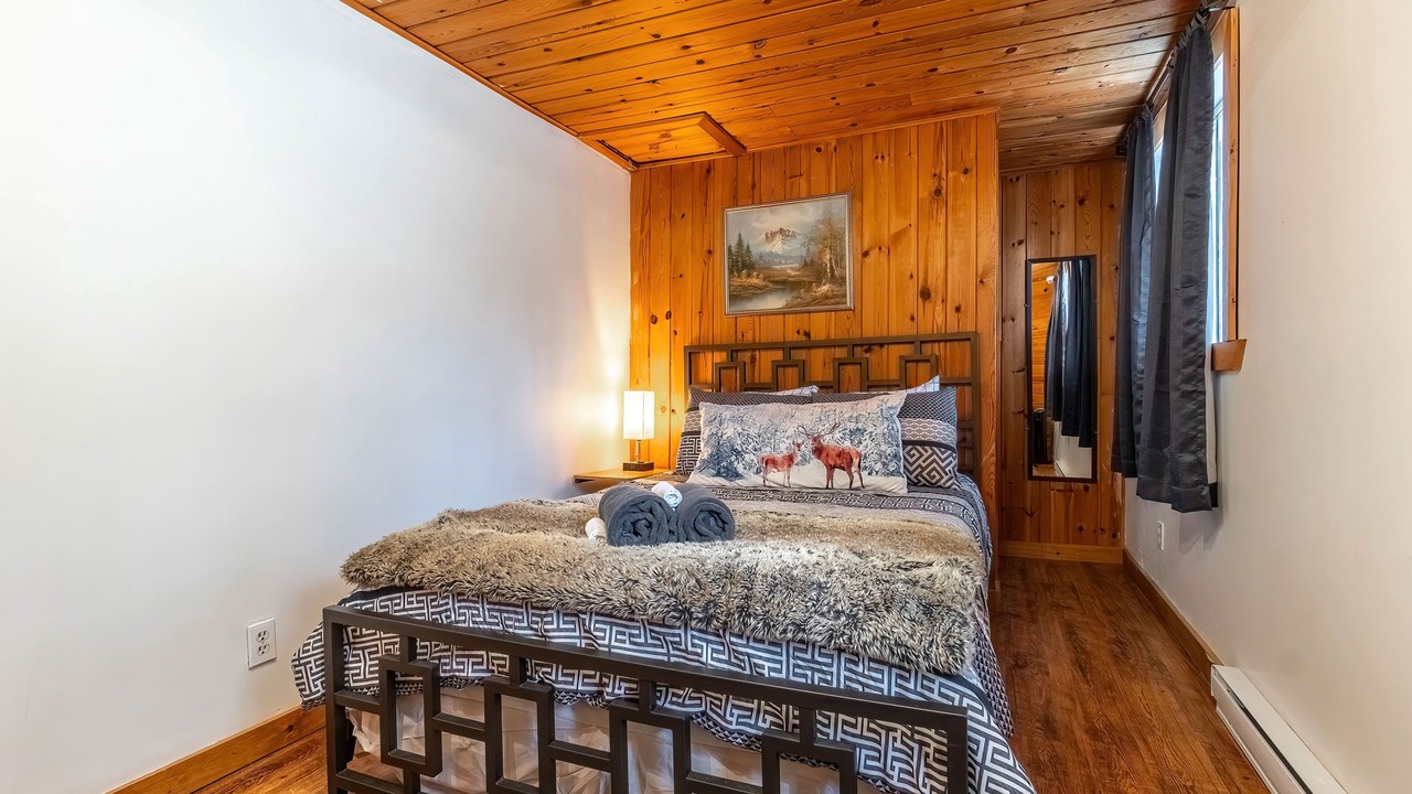 Photo of Bedroom in Saint-Faustin-Lac-Carre