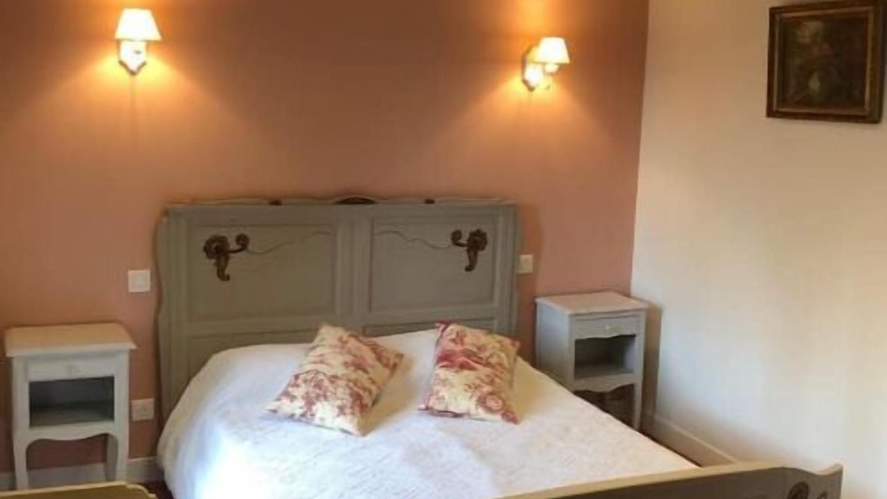 Photo of Bedroom in Saint-Pierre-de-Trivisy