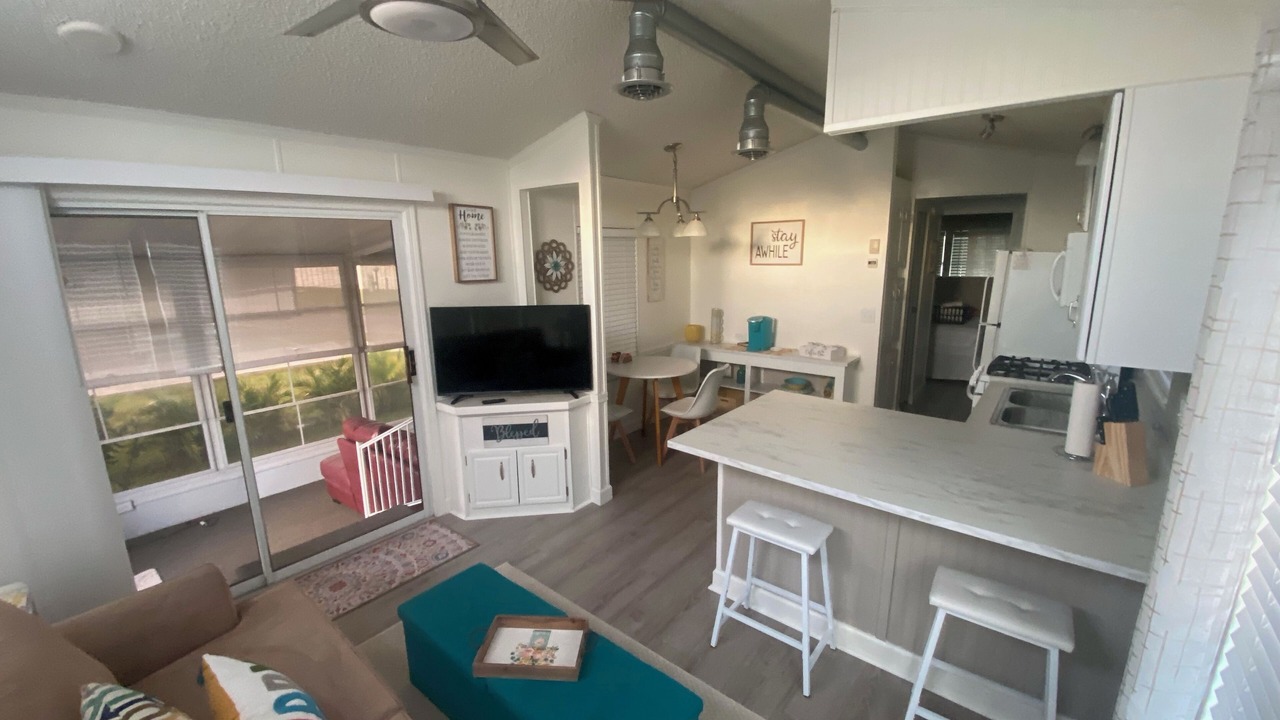 Photo of Livingroom in Burnt Store Isles