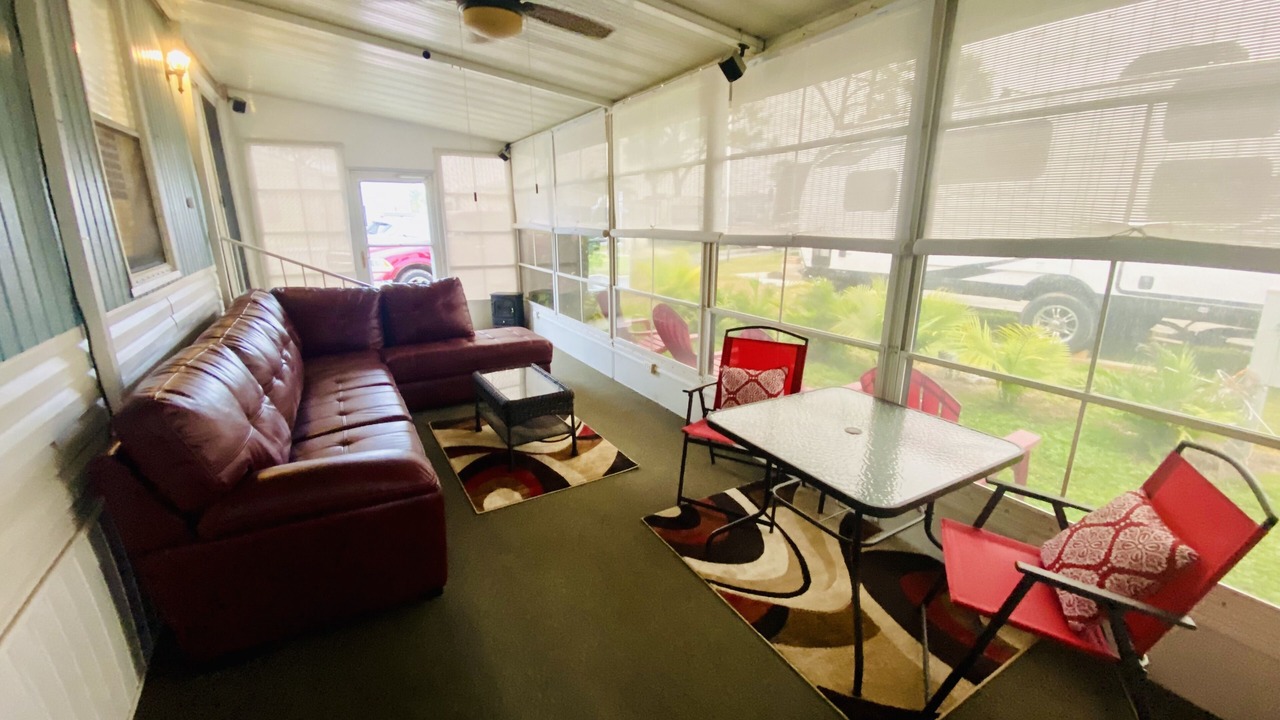 Photo of Livingroom in Burnt Store Isles