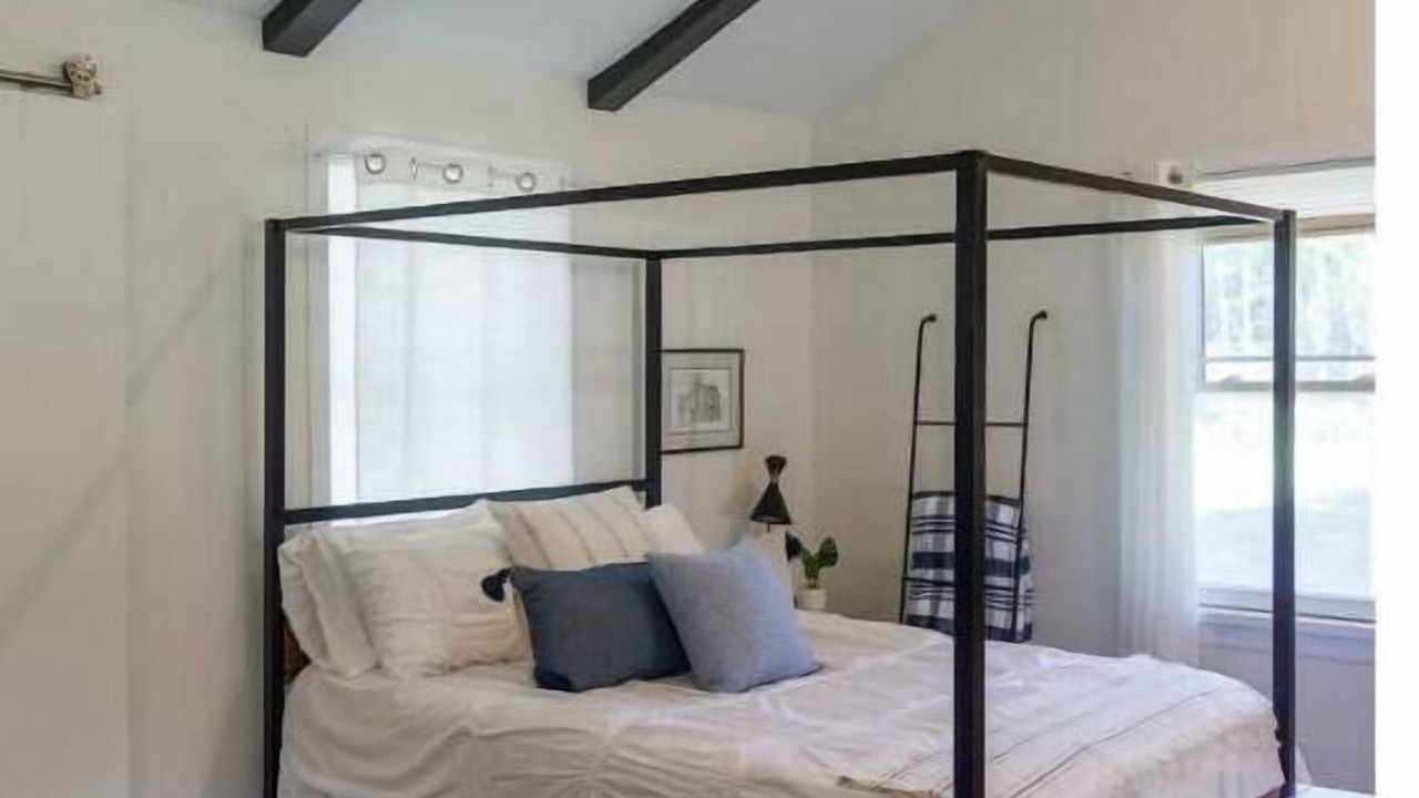 Photo of Bedroom in Claverack-Red Mills