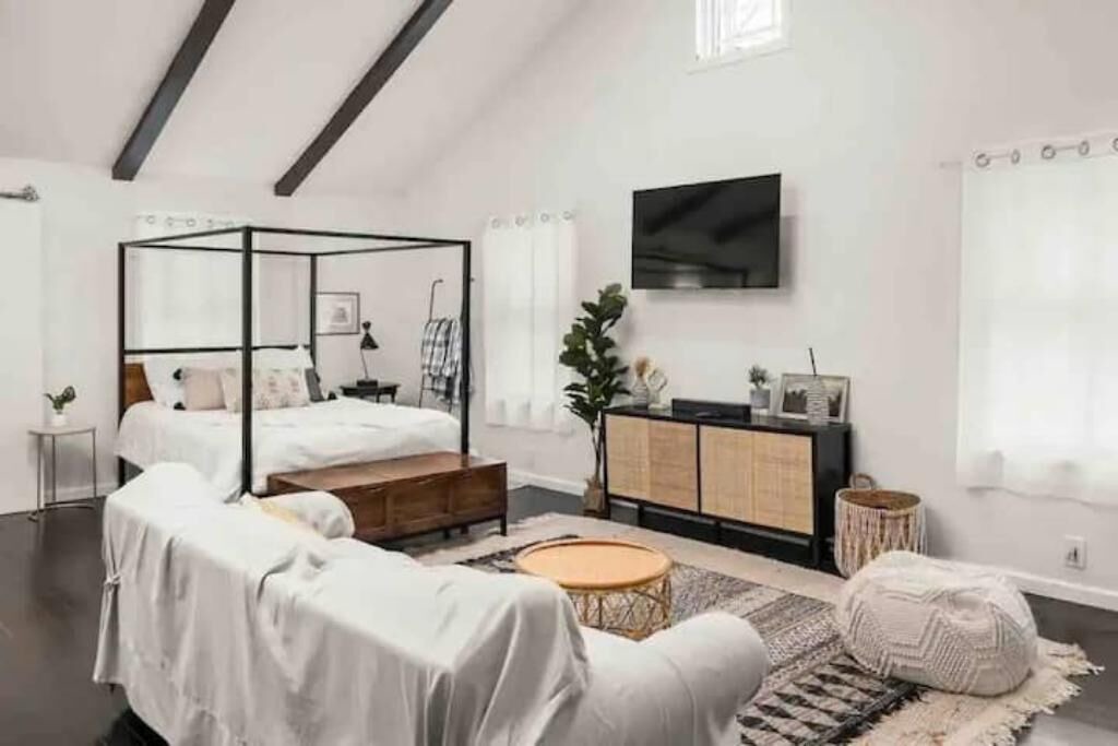 Photo of Bedroom in Claverack-Red Mills