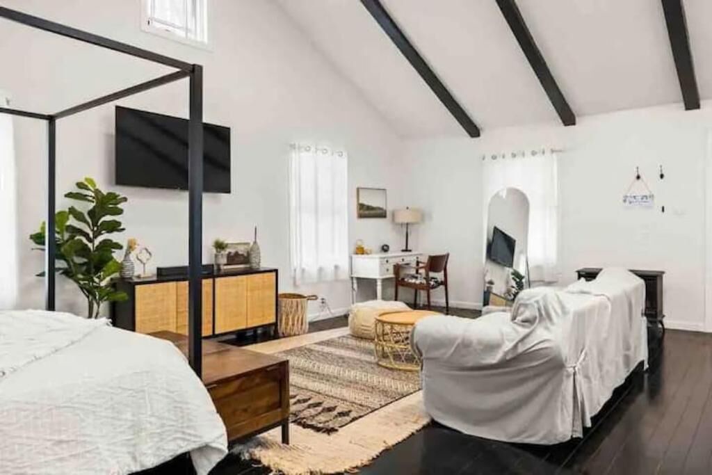 Photo of Bedroom in Claverack-Red Mills