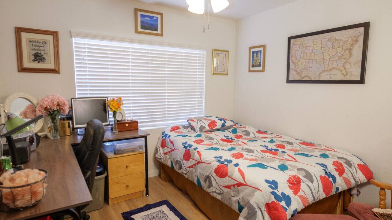 Photo of Bedroom in Sunrise Manor