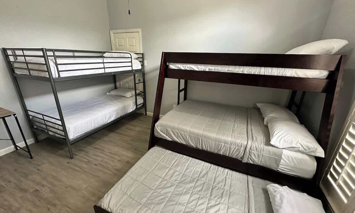 Photo of Bedroom in Garland