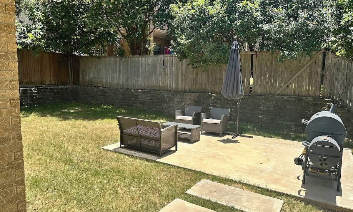 Photo of Patio Balcony in Garland