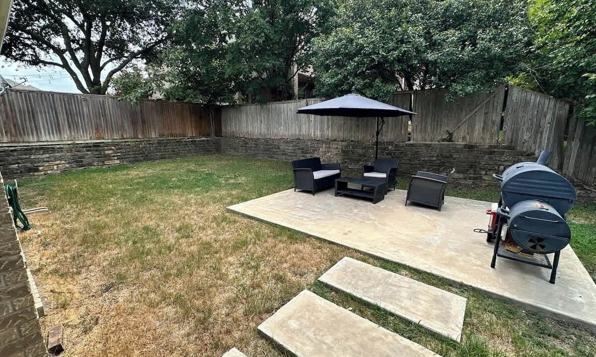 Photo of Patio Balcony in Garland