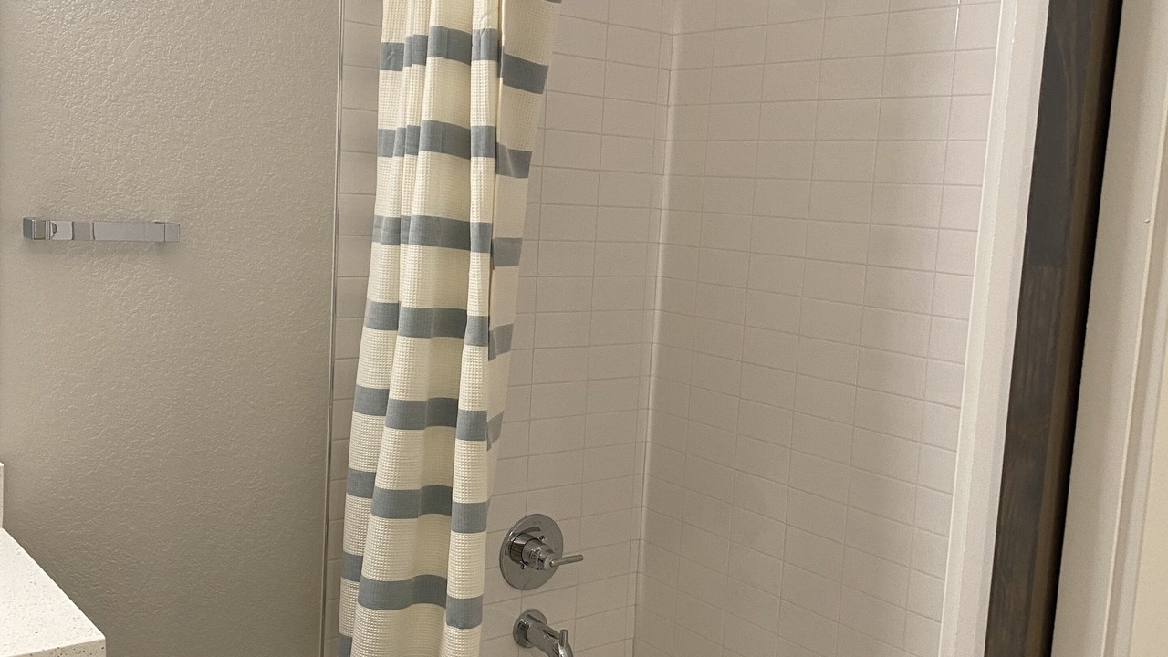Photo of Bathroom in Hale