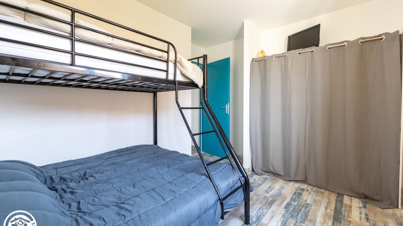 Photo of Bedroom in Montaigut-le-Blanc