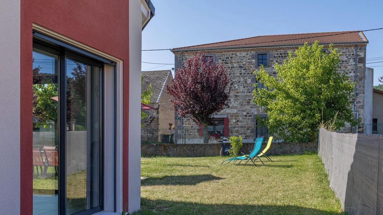 Photo of Patio Balcony in Montaigut-le-Blanc