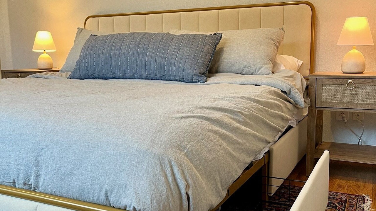 Photo of Bedroom in Lower Greenville