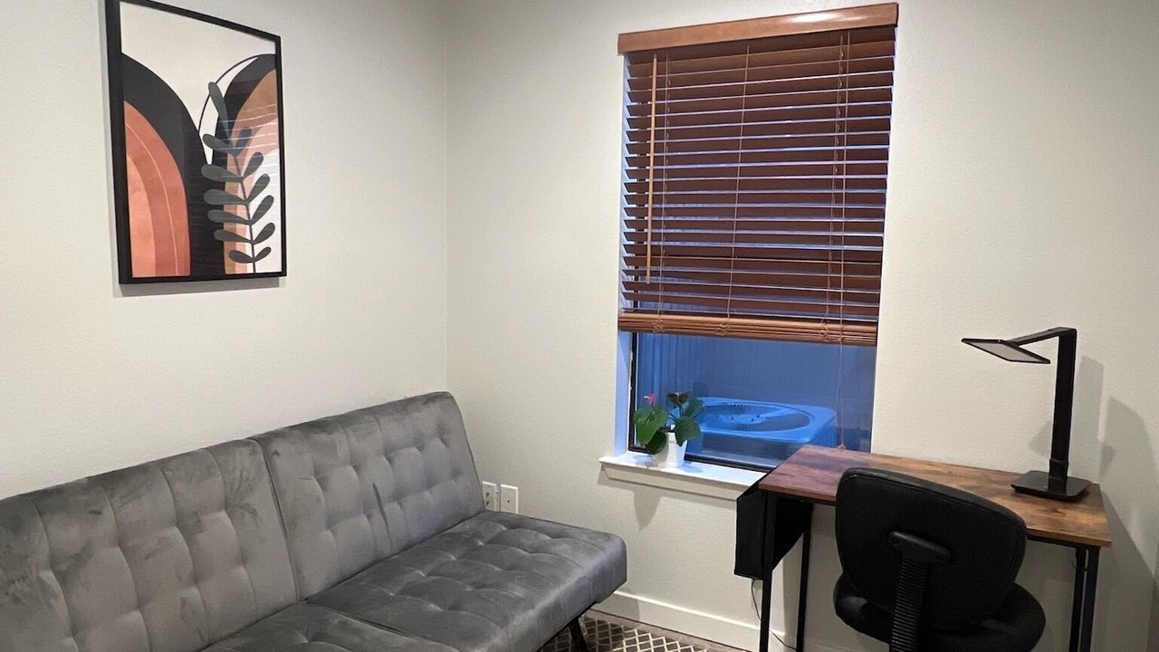 Photo of Livingroom in Lower Greenville