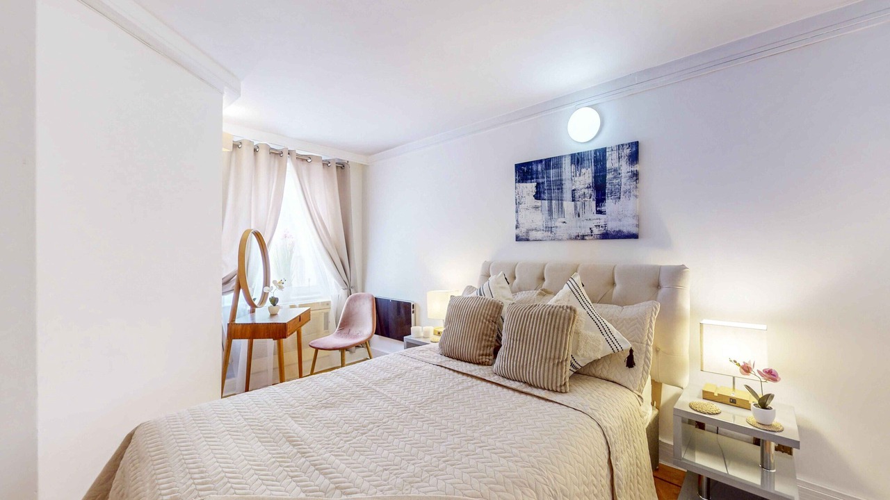 Photo of Others in Mayfair