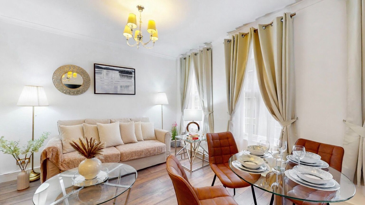 Photo of Others in Mayfair