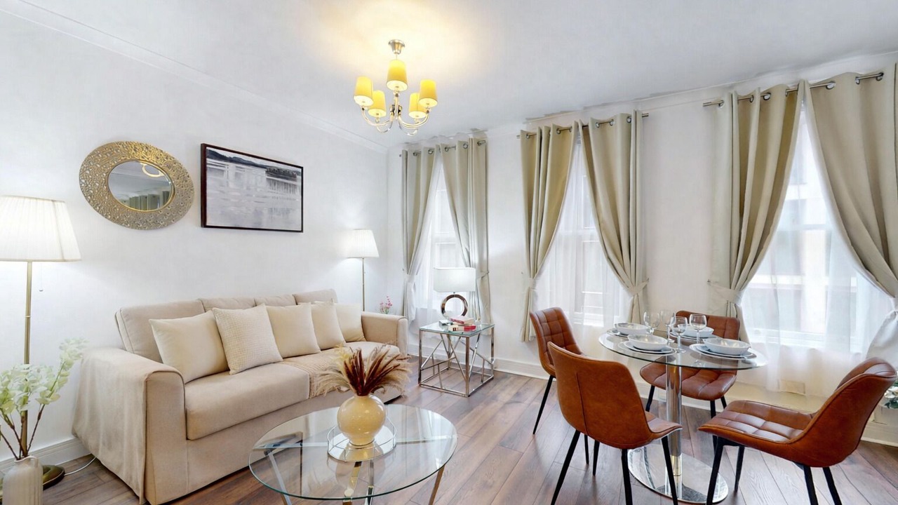 Photo of Others in Mayfair